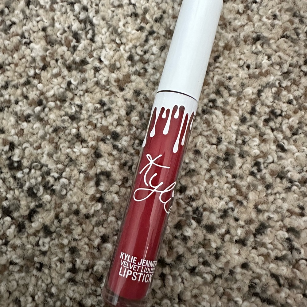 Kylie velvet liquid lipstick